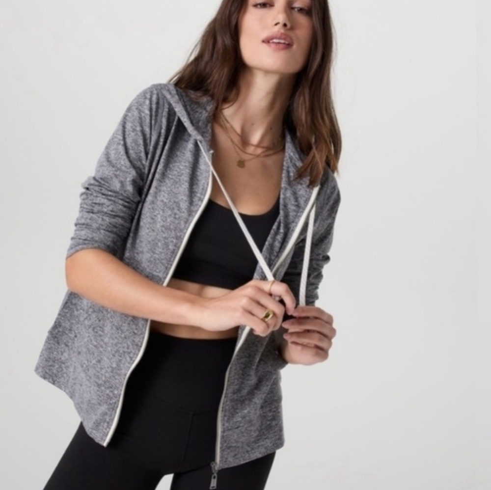 Vuori Halo Performance Hoodie Grey Heather DreamKnit - Picture 4 of 16